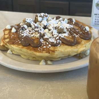 Le Peep - Cookie Dough Cakes - Breakfast & Brunch Near Me - Edison, New Jersey