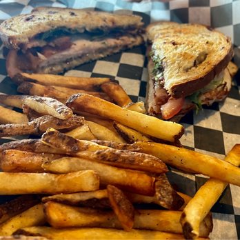 Dock 77 - a plate of fries and a sandwich - New American Near Me - Nisswa, Minnesota Dock 77 - a plate of fries and a sandwich - New American Near Me - Nisswa, Minnesota