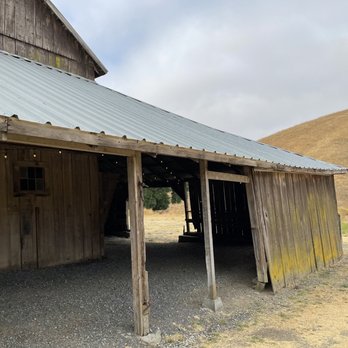 Reinstein Ranch - an old barn with a metal roof - Horse Boarding Near Me - Livermore, California Reinstein Ranch - an old barn with a metal roof - Horse Boarding Near Me - Livermore, California