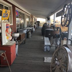 Redmond Farmer's Co-Op & Antique Mall - Front entry Be sure to check it out!