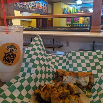 TACO PAPI - Mini quesabirros and chicken tikka taco - Tacos Near Me - Scottsdale, Arizona TACO PAPI - Mini quesabirros and chicken tikka taco - Tacos Near Me - Scottsdale, Arizona