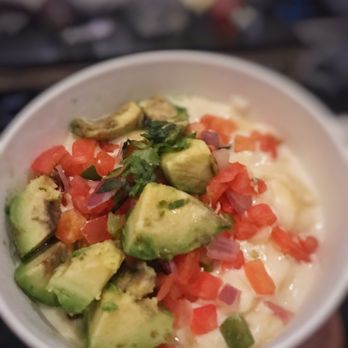 Panera Bread - Mac and cheese with avocado and tomatoes and onions and cilantro. Pretty good! - Sandwiches Near Me - Silver Spring, Maryland