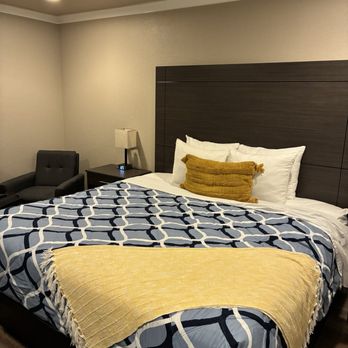 The Elet Hotel - Hotels Near Me - South Lake Tahoe, California The Elet Hotel - Hotels Near Me - South Lake Tahoe, California