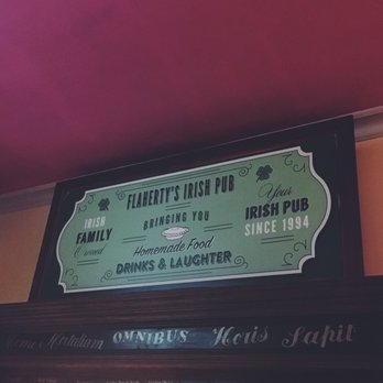 Flaherty's Irish Pub Barcelona - Burgers Near Me - Barcelona, B Flaherty's Irish Pub Barcelona - Burgers Near Me - Barcelona, B