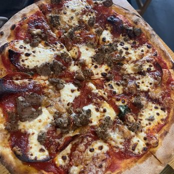 When Pigs Fly Pizzeria - Meat pizza - Pizza Near Me - Kittery, Maine When Pigs Fly Pizzeria - Meat pizza - Pizza Near Me - Kittery, Maine