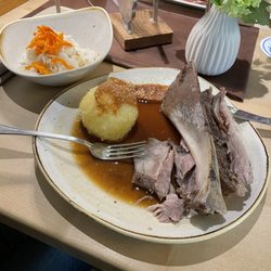 Restaurant Tafernwirtschaft Fischer - Schäufele mit Kartoffelklos