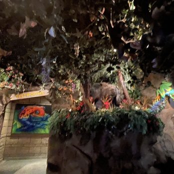 Rainforest Cafe - American Near Me - Atlantic City, New Jersey