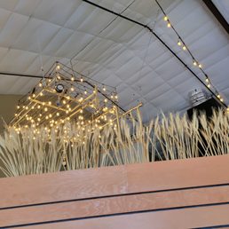 Love the wheat row room divider.