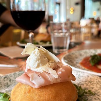 Italica - Midtown - Montanara - Italian Near Me - Miami, Florida Italica - Midtown - Montanara - Italian Near Me - Miami, Florida