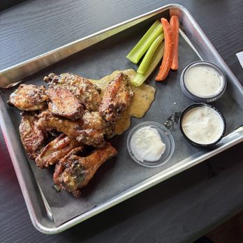 Kings Brewing - Garlic Parm Wings - Barbeque Near Me - Upland, California Kings Brewing - Garlic Parm Wings - Barbeque Near Me - Upland, California