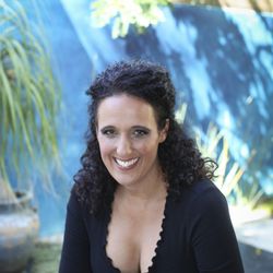 Fondin Wellness - Yogi, Meditation teacher, Ayurvedic Practitioner, & Author Michelle Fondin