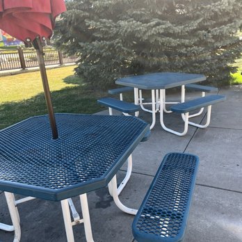 Eagle Diner - Outdoor sitting - Diners Near Me - Eagle, Colorado