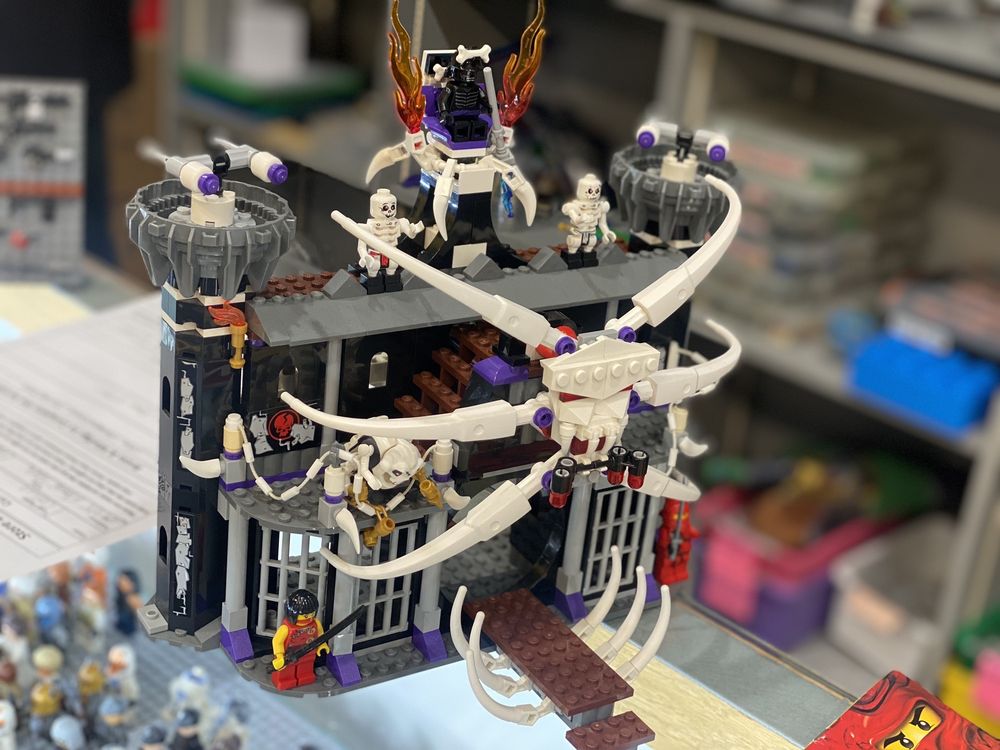 BRICKS AND MINIFIGS RIVERSIDE Updated October 2024 12 Photos 1223