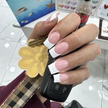 Lake Elsinore Nails - Fill - Nail Salons Near Me - Lake Elsinore, California