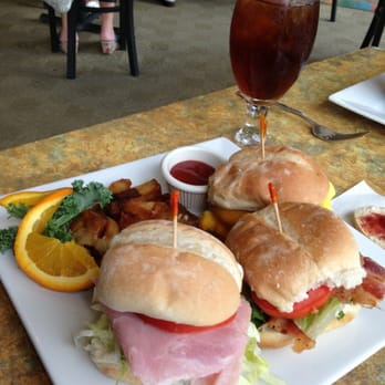 Cafe Benedicte - Brunch Sliders - Mediterranean Near Me - Houston, Texas Cafe Benedicte - Brunch Sliders - Mediterranean Near Me - Houston, Texas