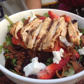 Teeth - beet salad with walnuts, chicken, goat cheese - Bars Near Me - San Francisco, California