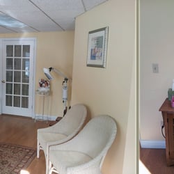 Kennebec River Dentistry - Reception & Coffee Area
