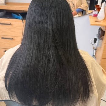 J's Beauty Salon - before, uneven in the middle - Hair Salons Near Me - Daly City, California J's Beauty Salon - before, uneven in the middle - Hair Salons Near Me - Daly City, California
