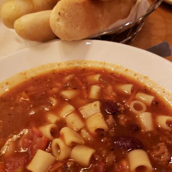 Olive Garden Italian Restaurant - Pasta fagiolo and the world famous breadsticks - Italian Near Me - Hialeah, Florida Olive Garden Italian Restaurant - Pasta fagiolo and the world famous breadsticks - Italian Near Me - Hialeah, Florida
