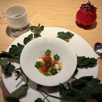 Somni - Gazpacho blanco - Spanish Near Me - West Hollywood, California
