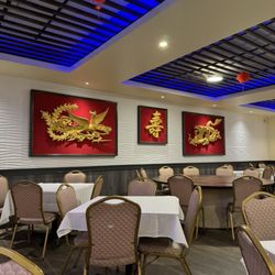 Ming Flower Chinese Restaurant - Dining hall