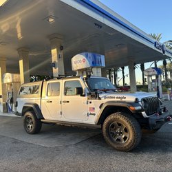 ampm - Gas pumps