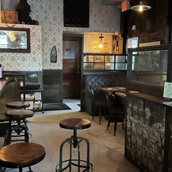 Gantry Bar & Kitchen