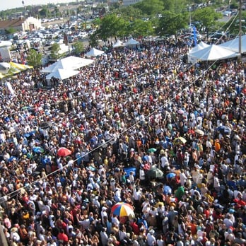 Comerica Cityfest - the crowds trying to see george clinton and the p-funks - Active Life Near Me - Detroit, Michigan Comerica Cityfest - the crowds trying to see george clinton and the p-funks - Active Life Near Me - Detroit, Michigan
