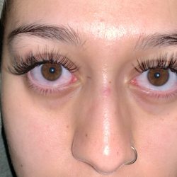 POP Lashes & Beauty Bar - Classic Set