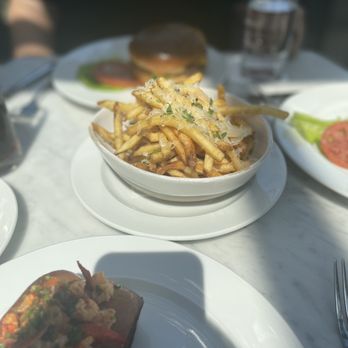 RH Rooftop Restaurant at RH Dallas - Truffle fries - American Near Me - Dallas, Texas RH Rooftop Restaurant at RH Dallas - Truffle fries - American Near Me - Dallas, Texas