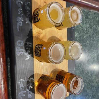 Highside Brewing - Beer flight - Brewpubs Near Me - Fairplay, Colorado