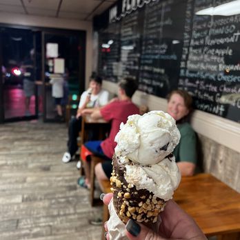 Cones On Kihei - My ice cream in the shop - Ice Cream & Frozen Yogurt Near Me - Kihei, Hawaii