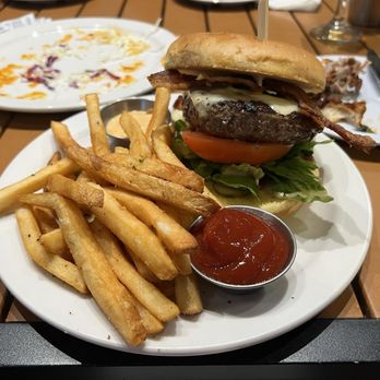 Burgeon at the Arbor - Bacon burger IG @WholeWellnessMamas - Beer Bar Near Me - San Diego, California