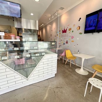 MuMu Bakery & Cafe - Entrance - Bakeries Near Me - Los Angeles, California MuMu Bakery & Cafe - Entrance - Bakeries Near Me - Los Angeles, California