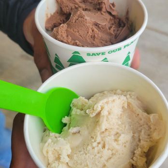 Island Cool Ice cream - Chocolate & French Toast Biscotti - Ice Cream & Frozen Yogurt Near Me - Kingston, Washington Island Cool Ice cream - Chocolate & French Toast Biscotti - Ice Cream & Frozen Yogurt Near Me - Kingston, Washington