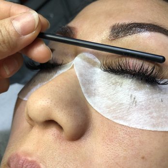 Lavish Nail Bar - Volume lash refill by Thi - Nail Salons Near Me - Miramar, Florida
