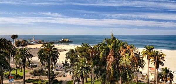 The Georgian Hotel by null