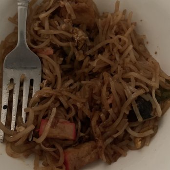 Silk Thai Restaurant - Tofu + Veggie Pad Thai... with meat? - Thai Near Me - Charlottesville, Virginia