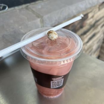 The Human Bean - Frosted Snowberry snowy - Bubble Tea Near Me - Albuquerque, New Mexico