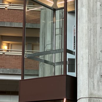 Hyatt Regency Boston / Cambridge - Elevator - kind is shaped like an arrow inside. - Hotels Near Me - Cambridge, Massachusetts Hyatt Regency Boston / Cambridge - Elevator - kind is shaped like an arrow inside. - Hotels Near Me - Cambridge, Massachusetts