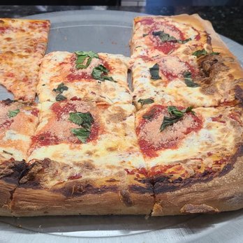 Nexus Pizza - Margherita Pizza - Pizza Near Me - Orlando, Florida