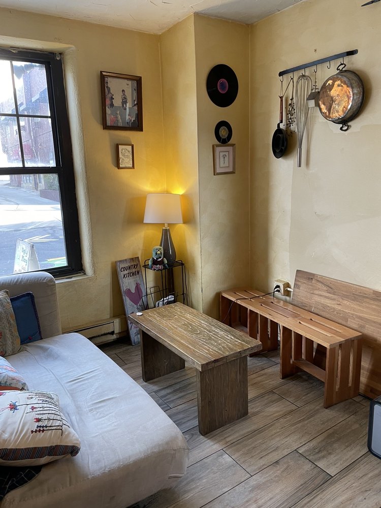 Ugly Mug Cafe & Coffee Roasters - U District