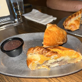 Cornish Pasty - Cottage Shepard pie - Pubs Near Me - Phoenix, Arizona Cornish Pasty - Cottage Shepard pie - Pubs Near Me - Phoenix, Arizona