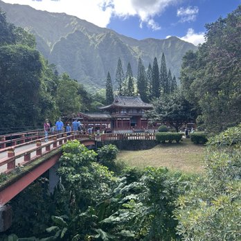 Byodo-In Temple - Temple - Buddhist Temples Near Me - Kaneohe, Hawaii