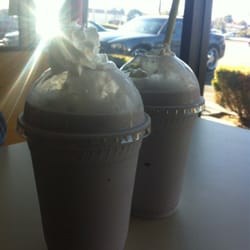 Plaza Doughnuts - Taro shake