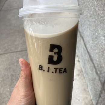B.I. Tea & Dim Sum - Roasted Oolong Milk Tea - Bubble Tea Near Me - Chicago, Illinois