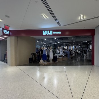 Muji - MUJI Tangram Storefront - Women's Clothing Near Me - Queens, New York Muji - MUJI Tangram Storefront - Women's Clothing Near Me - Queens, New York