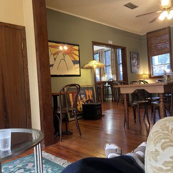 Breads on Oak Cafe & Bakery - sitting area - Bakeries Near Me - New Orleans, Louisiana