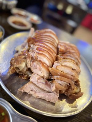 LA 장충 평안도 족발집 (올림픽점) LA Jangchung Jokbal by null