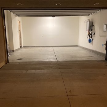 iJunkNOW - Junk Removal & Hauling Near Me